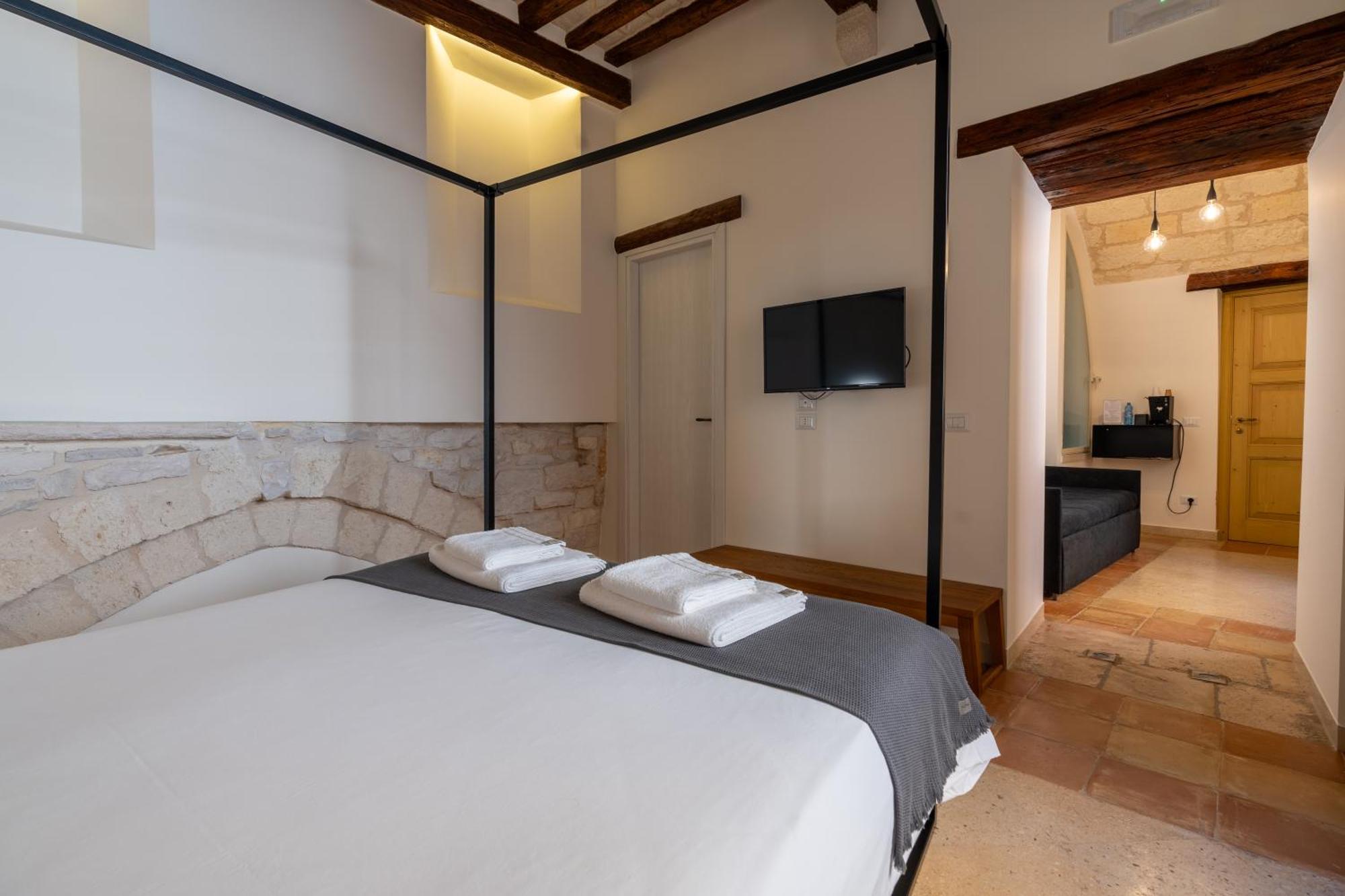 B&B Palazzo Vittoria บิสเชลเย ภายนอก รูปภาพ